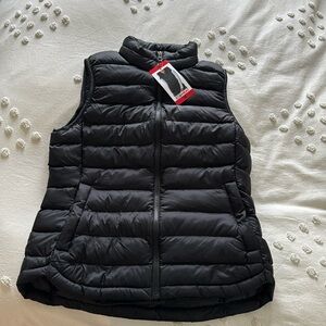 NWT black puffer vest